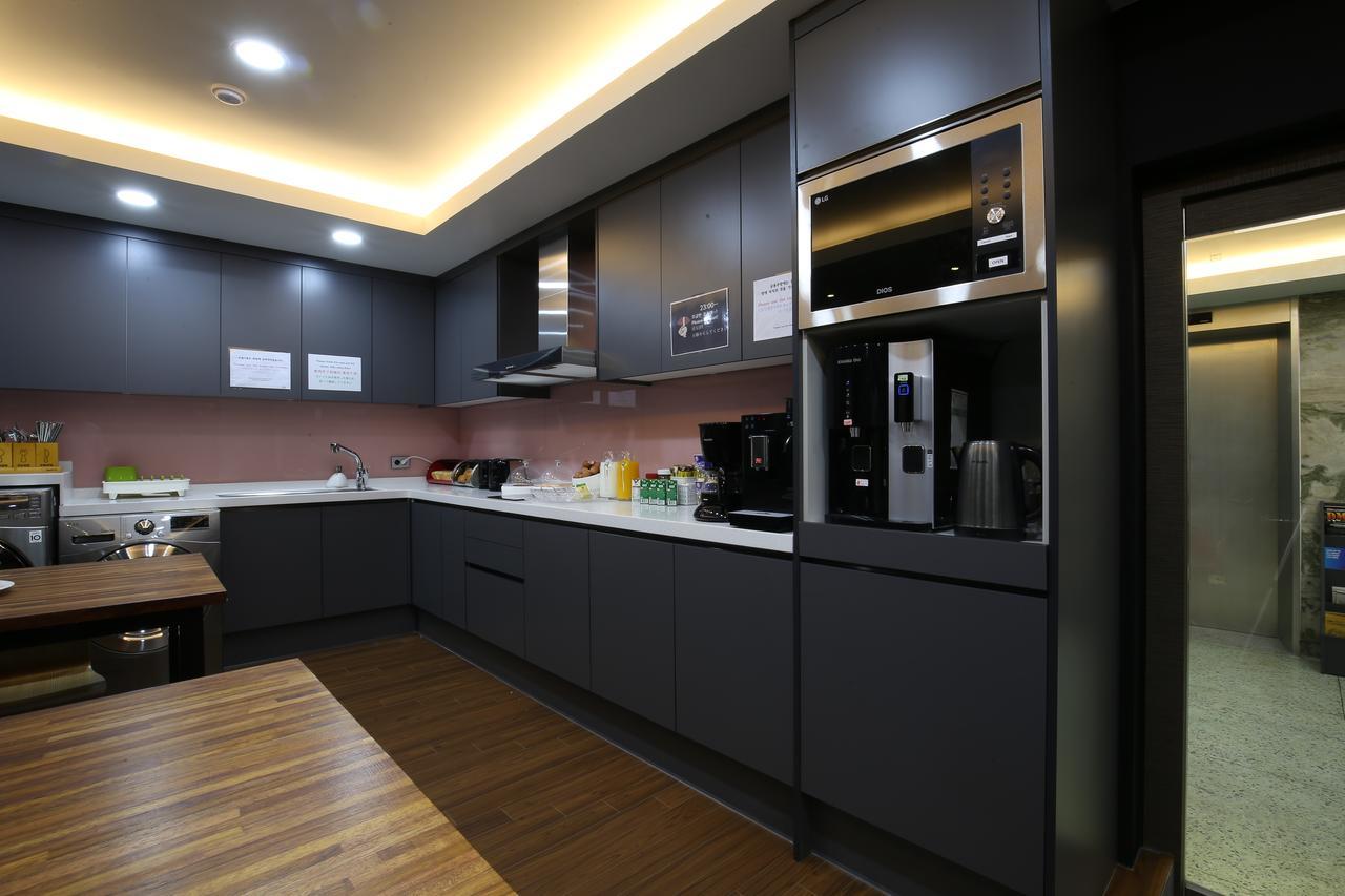 Philstay Myeongdong Сеул Екстер'єр фото